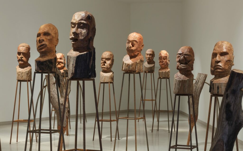 Kader Attia, J'Accuse, 2016 © VG Bild-Kunst, Bonn 2016, Courtesy of Kader Attia and Galerie Nagel Draxler, Photo: MMK Museum für Moderne Kunst / Axel Schneider